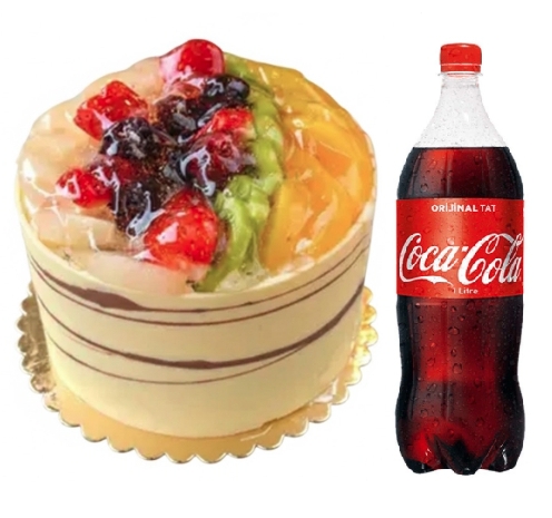 4 ile 6 kişilik karışık mevsim meyveli yaş pasta 1 lt cola butik pastane özel lezzet menüsü. pasta